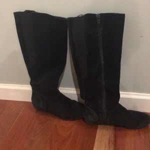 Nine West suede riding boots with rubber sole
